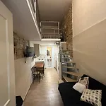 Daire Q Mitropoli, Corfu Old Town Korfu