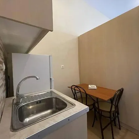 Q In Corfu Town Apartment *