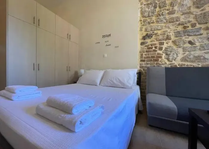 Q Mitropoli, Corfu Old Town Apartamento *