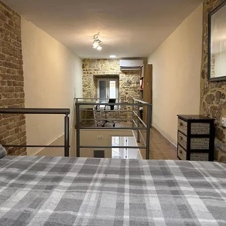 Q Mitropoli, Corfu Old Town